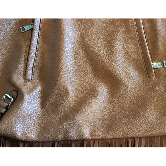 Steve Madden Crossbody Large Fringe Bag Adjustable Strap - Picture 3 of 6